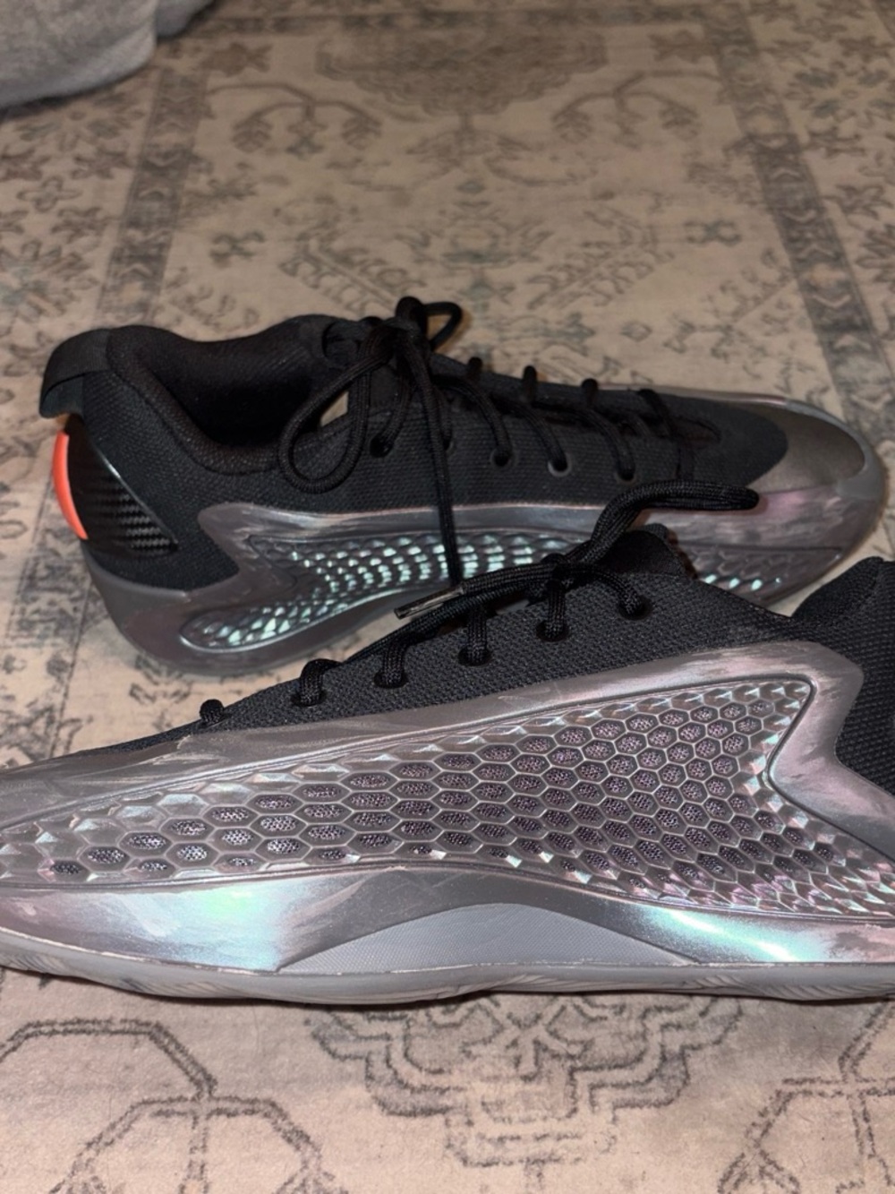 AE 1 Low, Size 9 Basketball shoes
